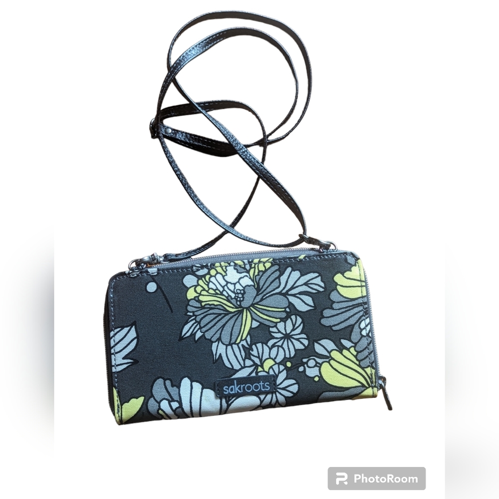 Sakroots crossbody purse - Picture 2 of 8